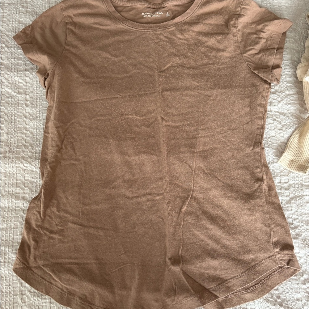 Abercrombie & Fitch Light Brown Short Sleeve Tee